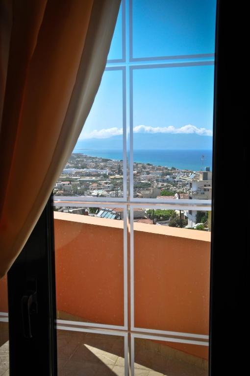 Orsalia Luxury Suites Platanés Rom bilde